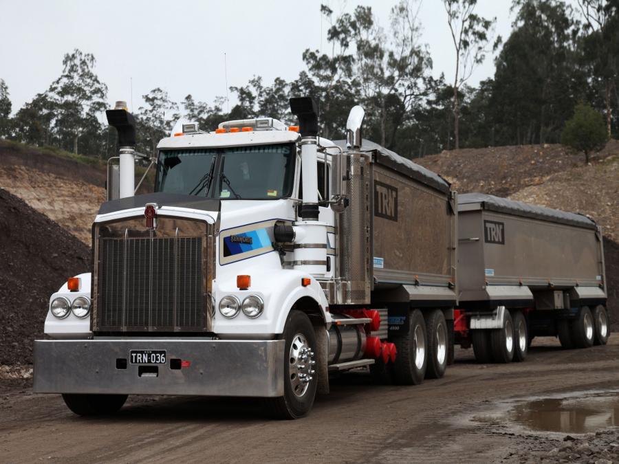  Kenworth T409 SAR 2011 года  (фото 2 из 3)